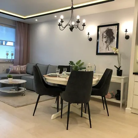 Blizej Morza Sorrento Z Garazem * 科沃布热格